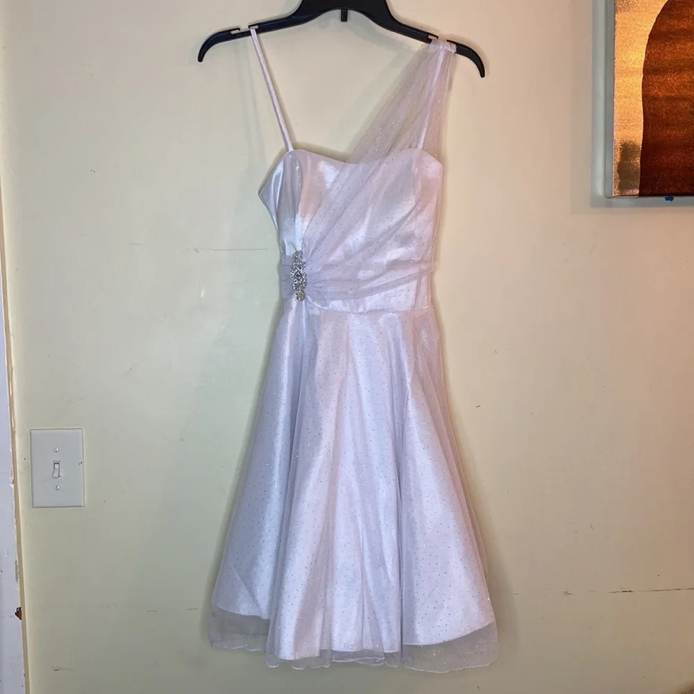 Size medium - Picture 2 of 4